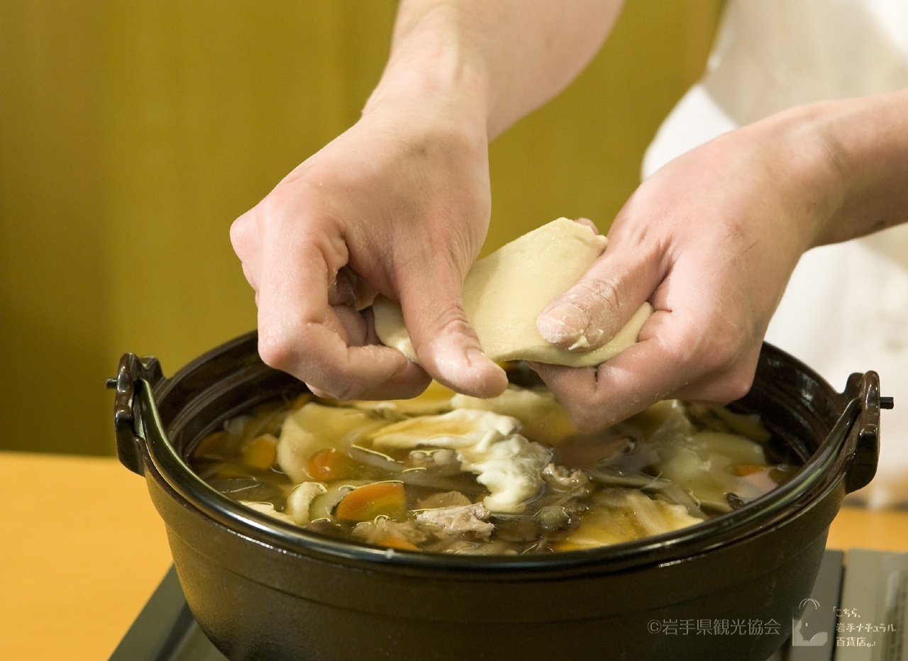 Hittsumi, an nabe with hand-made dumplings